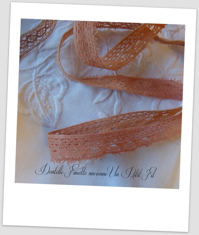 Dentelle ancienne fanette un petit fil2