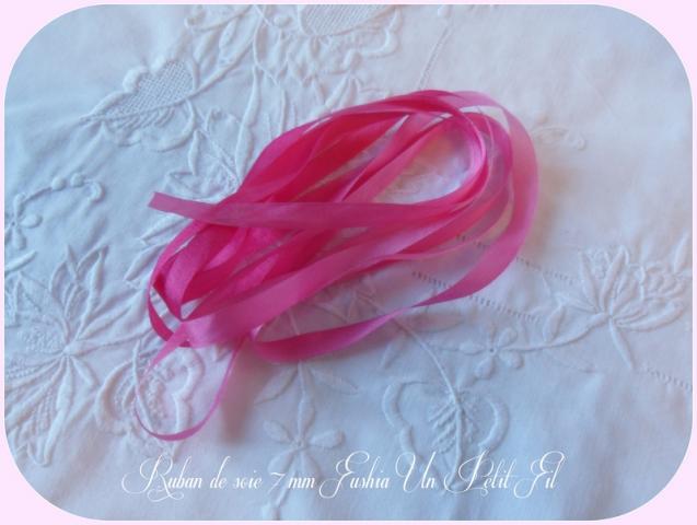 Rrubans soiet 7 mm fushia un petit fil