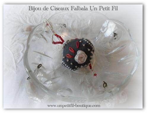 Bijou de ciseaux falbala un petit fil 6