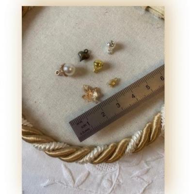 Charms feuille perle et grelots