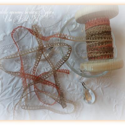 Dentelle ancienne bordure safari 1