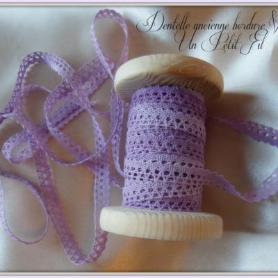 Dentelle ancienne Violette bordure