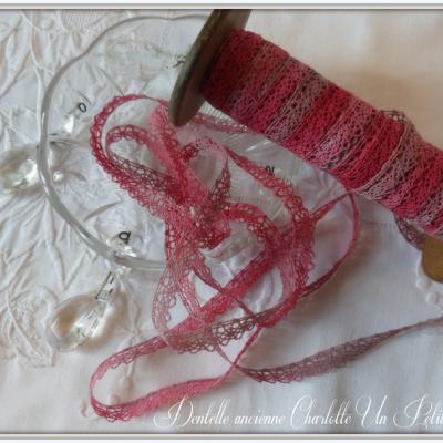 Dentelle Charlotte ancienne