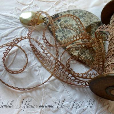 Dentelle ancienne fine melusine 1