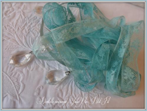 Dentelle ancienne jade