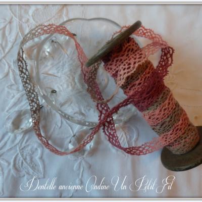 Dentelle ancienne ondine 3