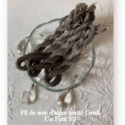 Fil soie teinte grisli