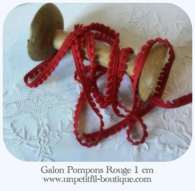 Galon pompons rouge un petit fil