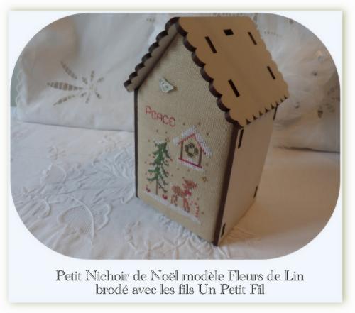 Nichoir de noel fleurs de lin par un petit fil 2