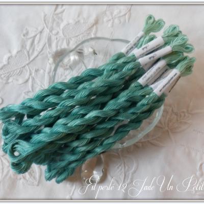 Perle 12 jade un petit fil
