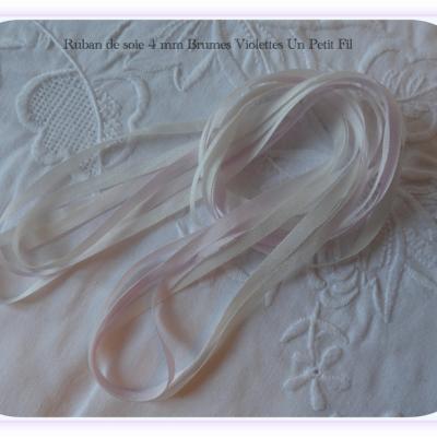 Ruban de soie 4 mm brumes violettes un petit fil