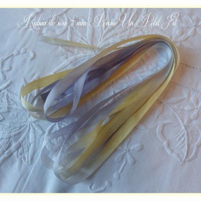 Ruban de soie 7 mm pensee un petit fil