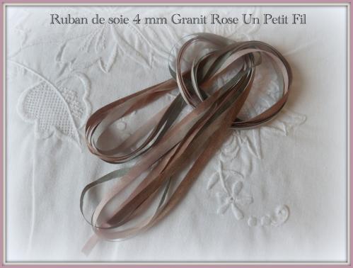 Ruban de soie granit rose 4 mm un petit fil