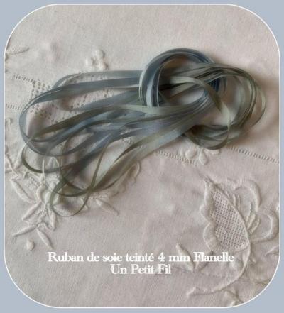 Ruban de soie teinte 4 mm flanelle un petit fil