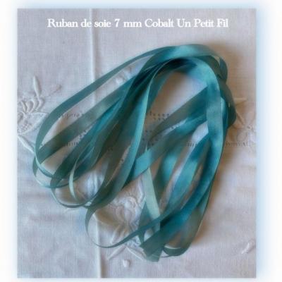 Ruban soie 7 mm cobalt un petit fil
