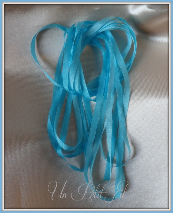 Ruban turquoise