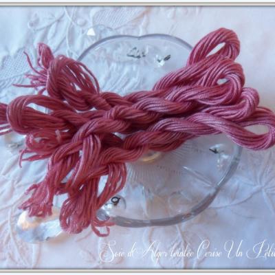 Soie d alger teintee cerise un petit fil 1